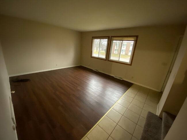 Photo - 906-908 Peterson Street Unit 906