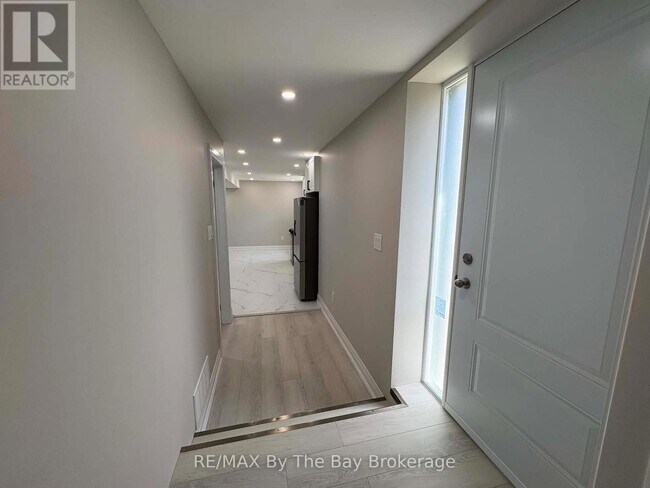 Photo - 218 Mapleside Dr