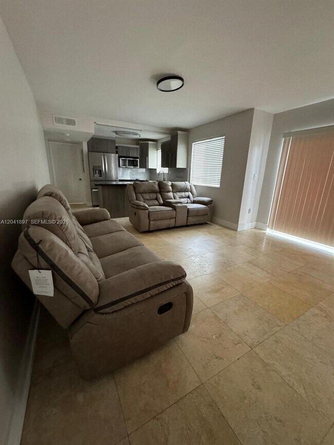 Photo - 6200 SW 131st Ct Unidad 201