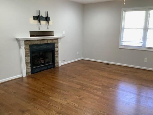 Photo - 1337 Pine Bluff Dr