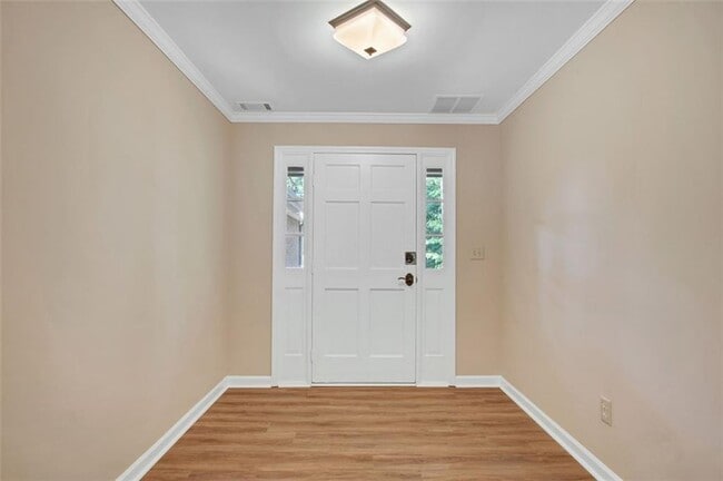 Photo - 2052 Old Forge Way