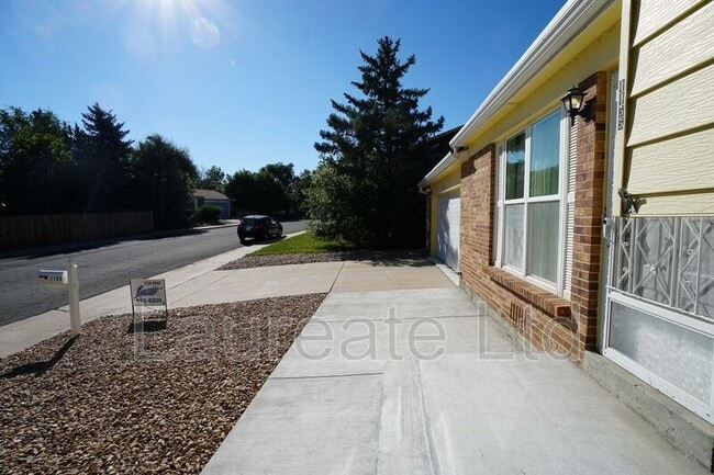 Photo - 1155 Fern St