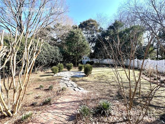 Photo - 2408 Turnberry Ln