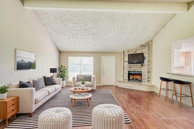 Photo - 15706 Tammany Ln
