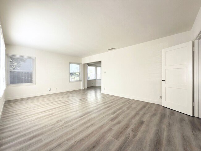 Photo - Coastal Charm Full of Upgrades!