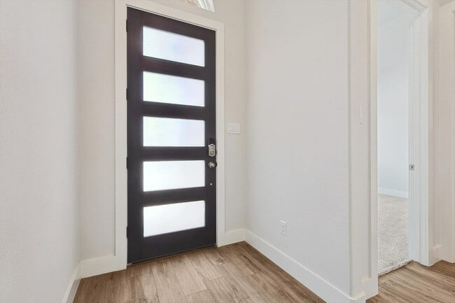 Photo - 6249 White Creek Drive