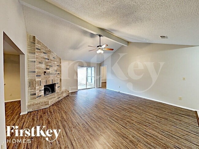 Photo - 10507 Village Trail Dr