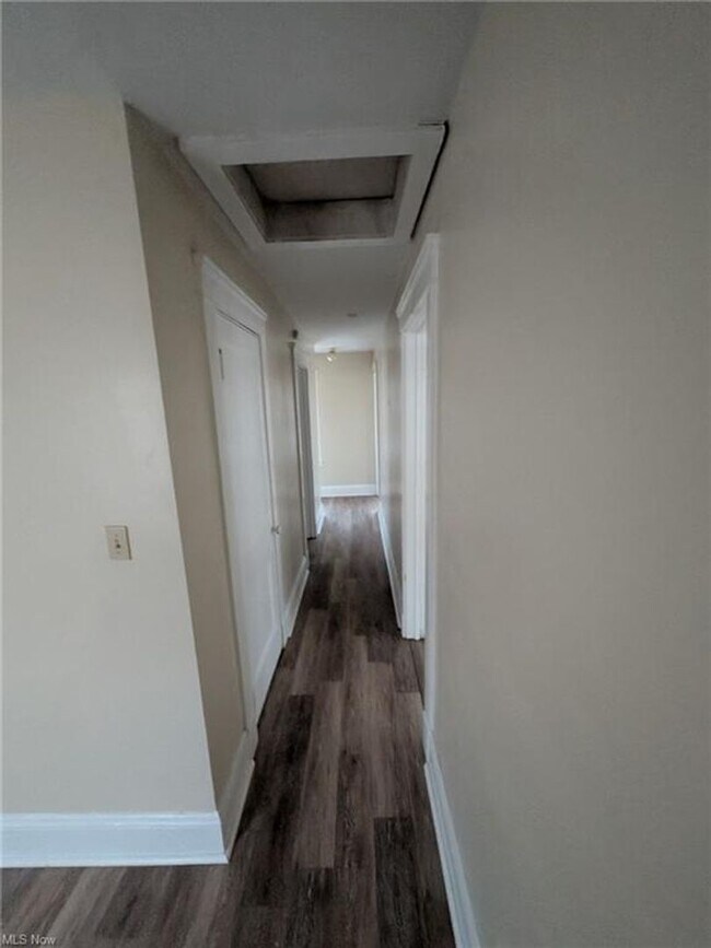 Photo - 1733 Robindale St Unit Up