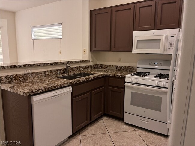 Photo - 2581 Leighton Ave