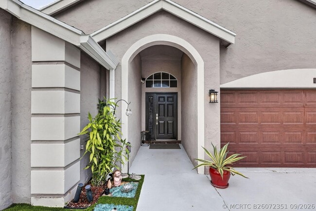 1504 Lake Breeze Dr