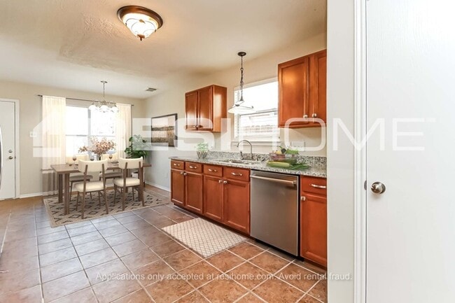 Photo - 17203 Hawks Landing Dr
