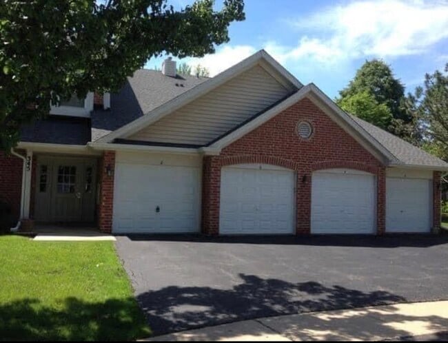 Photo - 345 Pembroke Ct Unit 6