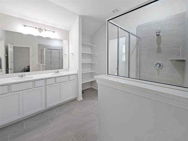 Photo - 27939 Western Crk Ct