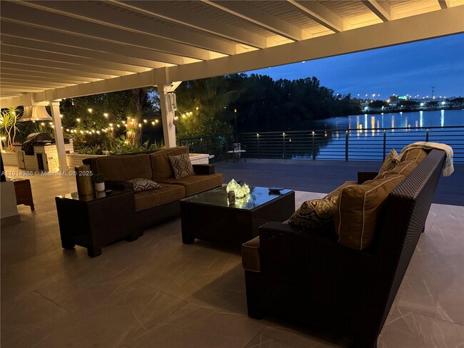 Photo - 7521 SW 56th St