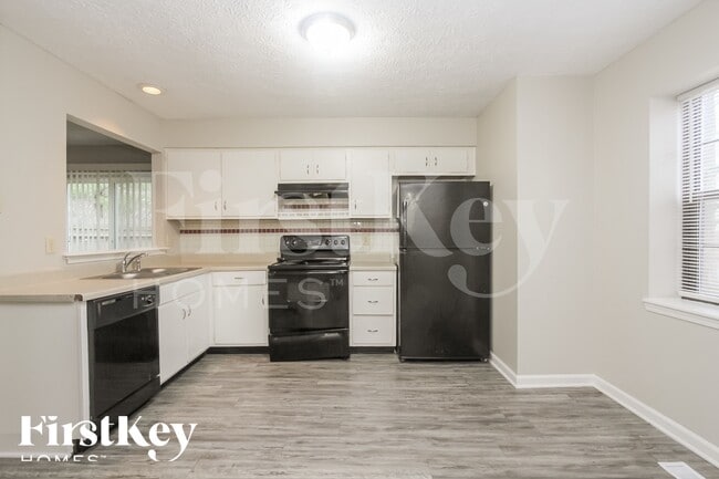 Photo - 4496 Braemar Dr