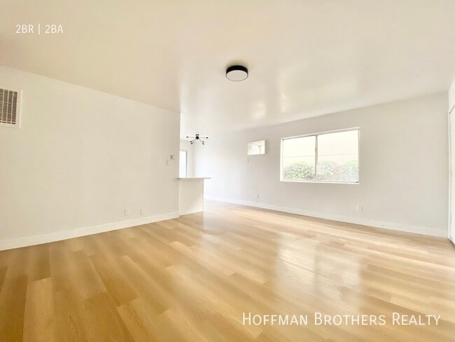 Photo - 136 S Oxford Ave Unidad 6