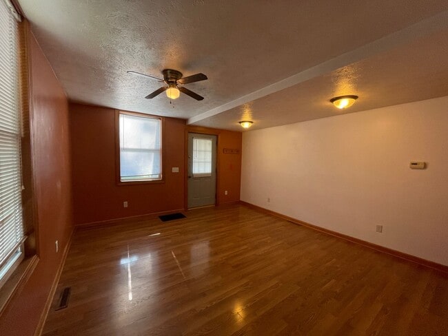 Photo - 201 S Western Ave Unit 02