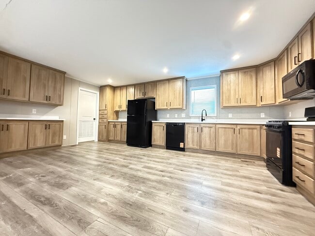 Photo - 29647 Erie Ct