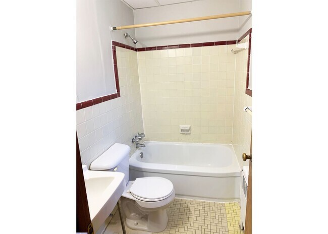 Photo - 362 Probasco St Unidad 362-E