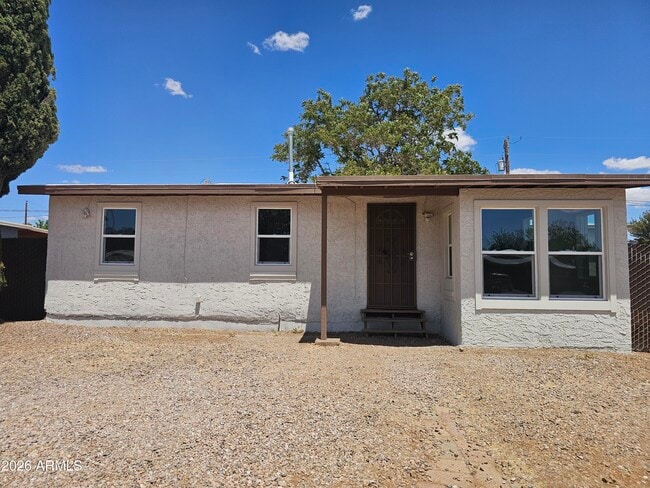 Photo - 165 Sherbundy St