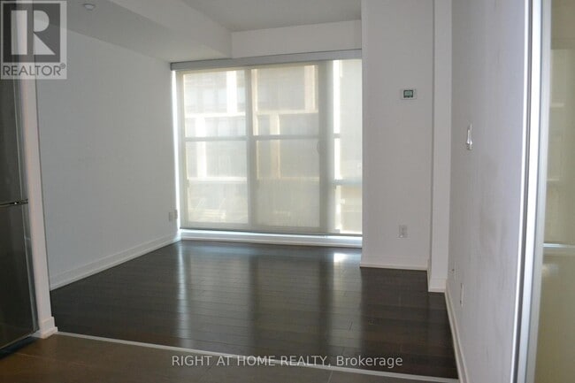 Photo - 170 Fort York Blvd Unit 207