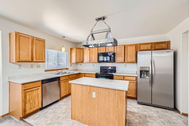 Photo - 1781 Dewhirst Dr