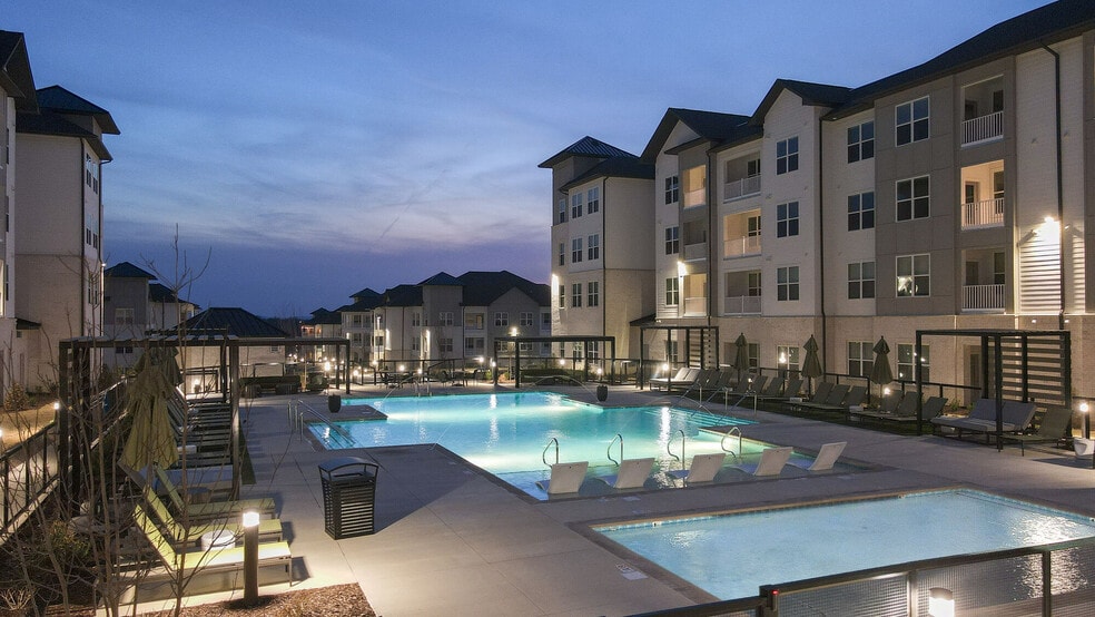 The Ravelle at Ridgeview apartments — community photo