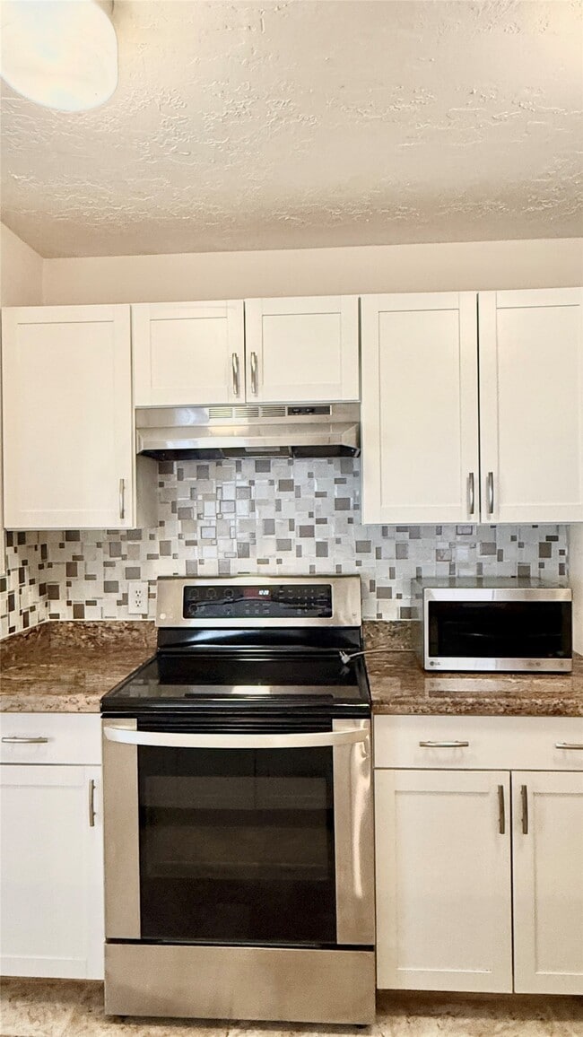 Photo - 18 Dellforest Ct