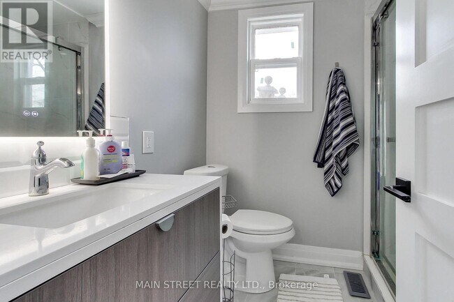 Photo - 127 Woodfield Dr