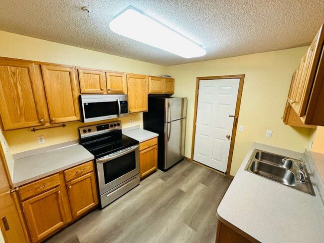 Photo - 13207 Bush Ln