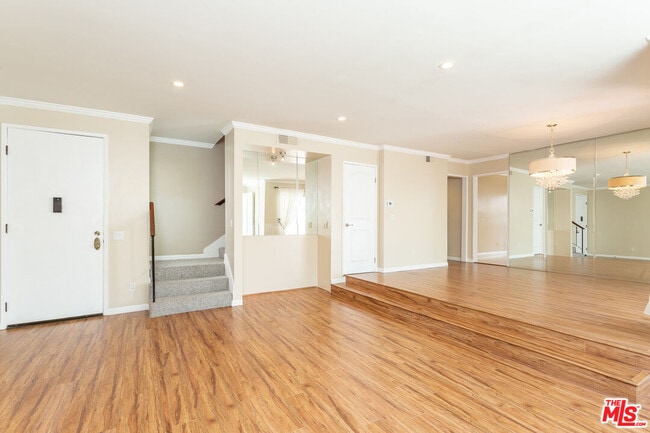 Photo - 910 19th St Unit 111
