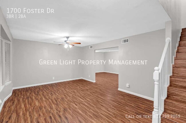 Photo - 1700 Foster Dr
