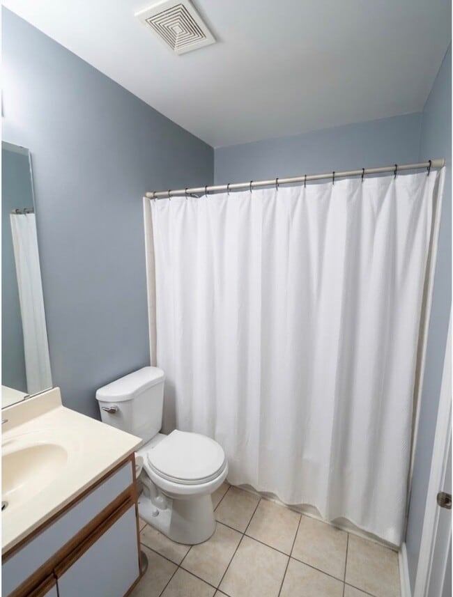 Photo - 376 Maidstone Ct