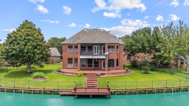 Photo - 403 Brook Shore Ct