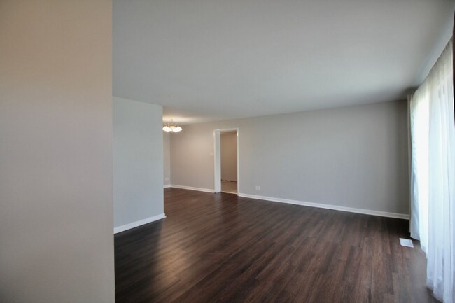 Photo - 103 Tonset Ct