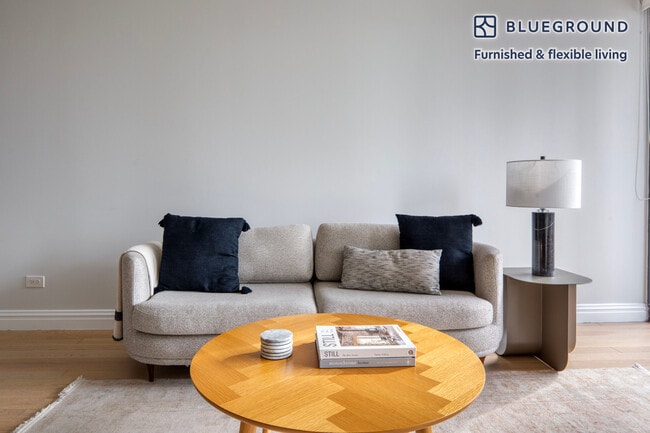 235 W 48th St Unit SI FL40-ID1348