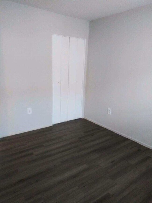 Photo - Beecher Street