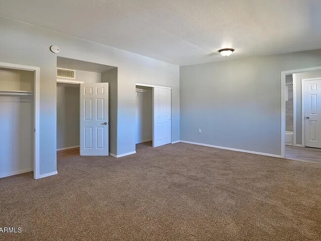 Photo - 405 Shattuck St