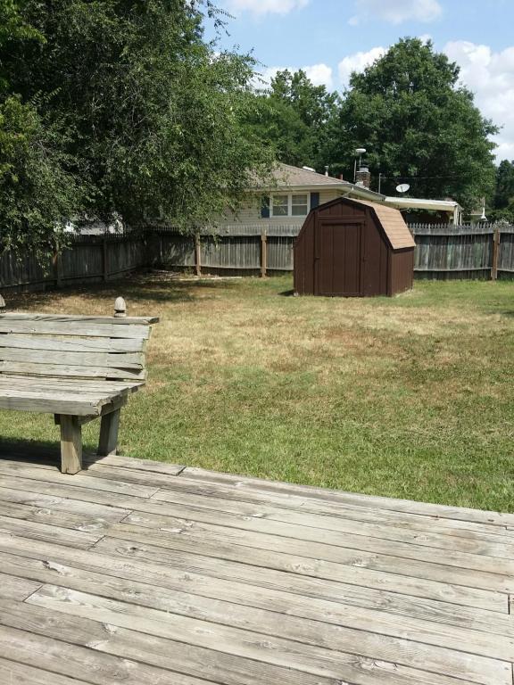 Photo - 611 N Spruce St