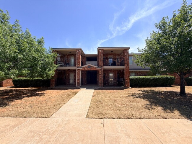 Building Photo - Nicely updated 3/2/2 in Frenship Schools, Great location for universities and medical centers.