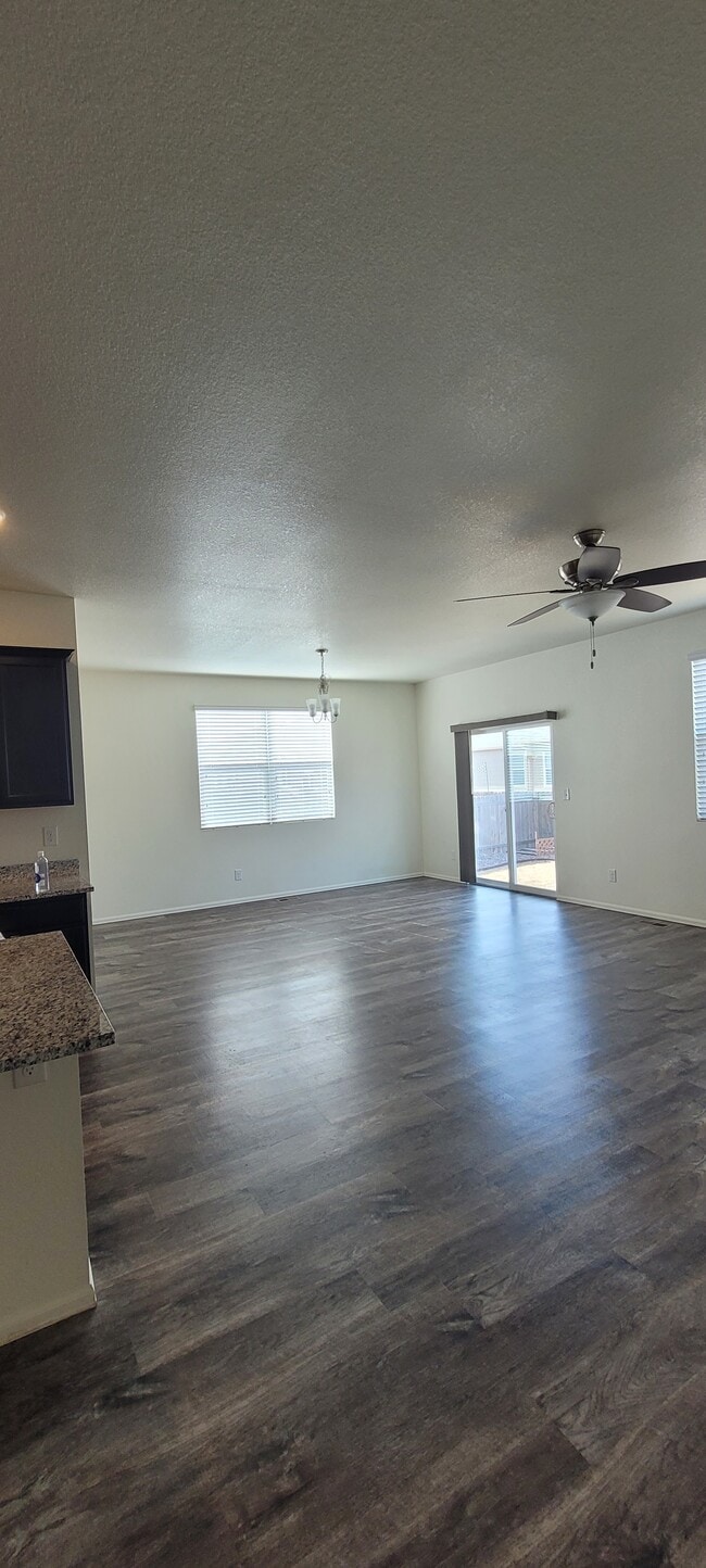 Photo - 916 Birchdale Ct