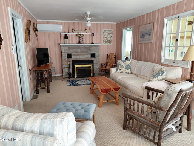 Photo - 3320 Travis Point Way