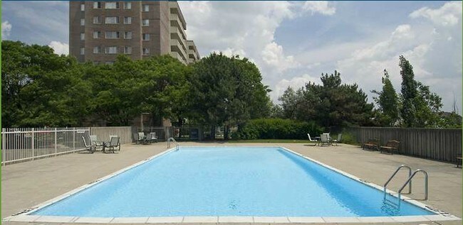 Photo - Richmond Hill Apartments