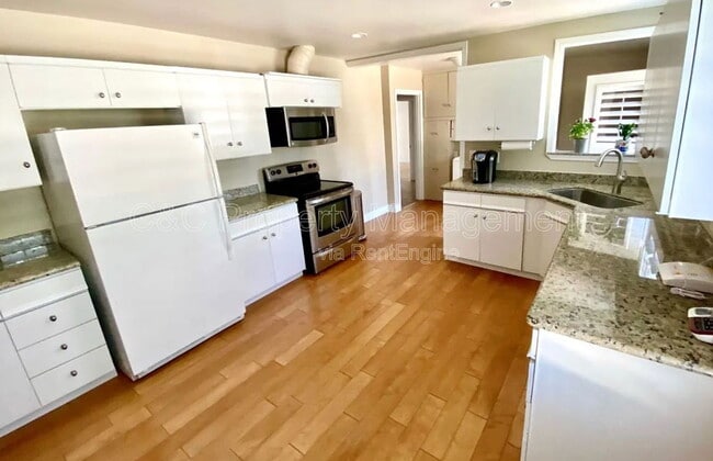 Photo - 3 Copley Ave