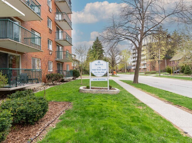 Photo - Riverview Towers Apartments - Skyline Living