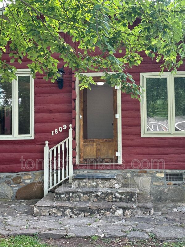 Photo - 1809 Windsor Dr