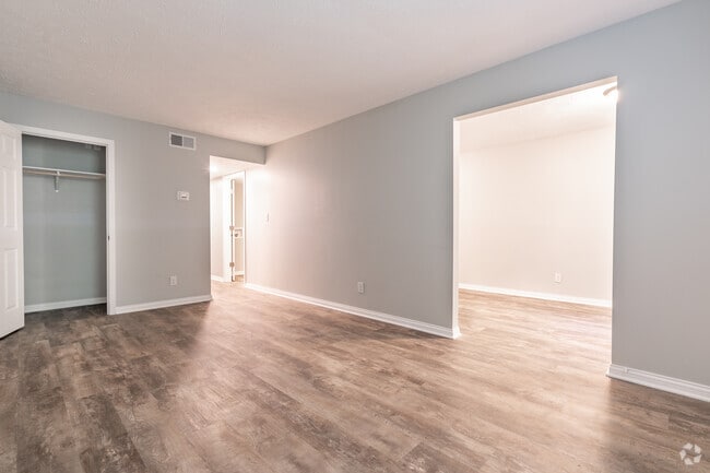 2BR, 1BA - Unit 4