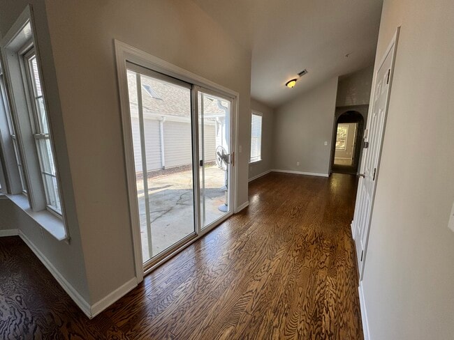 Photo - 1409 Cottage Dr NW