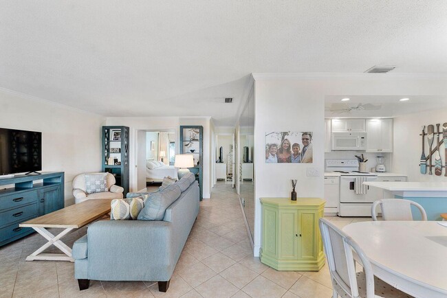 Photo - 5505 N Ocean Blvd Unidad 8-105