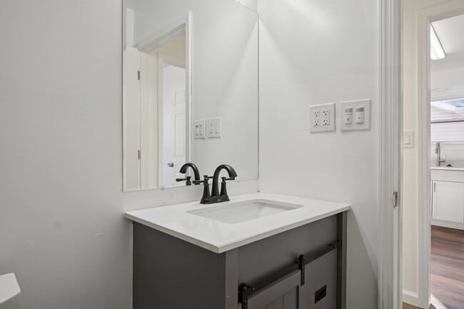 Photo - 20916 Pinecrest St